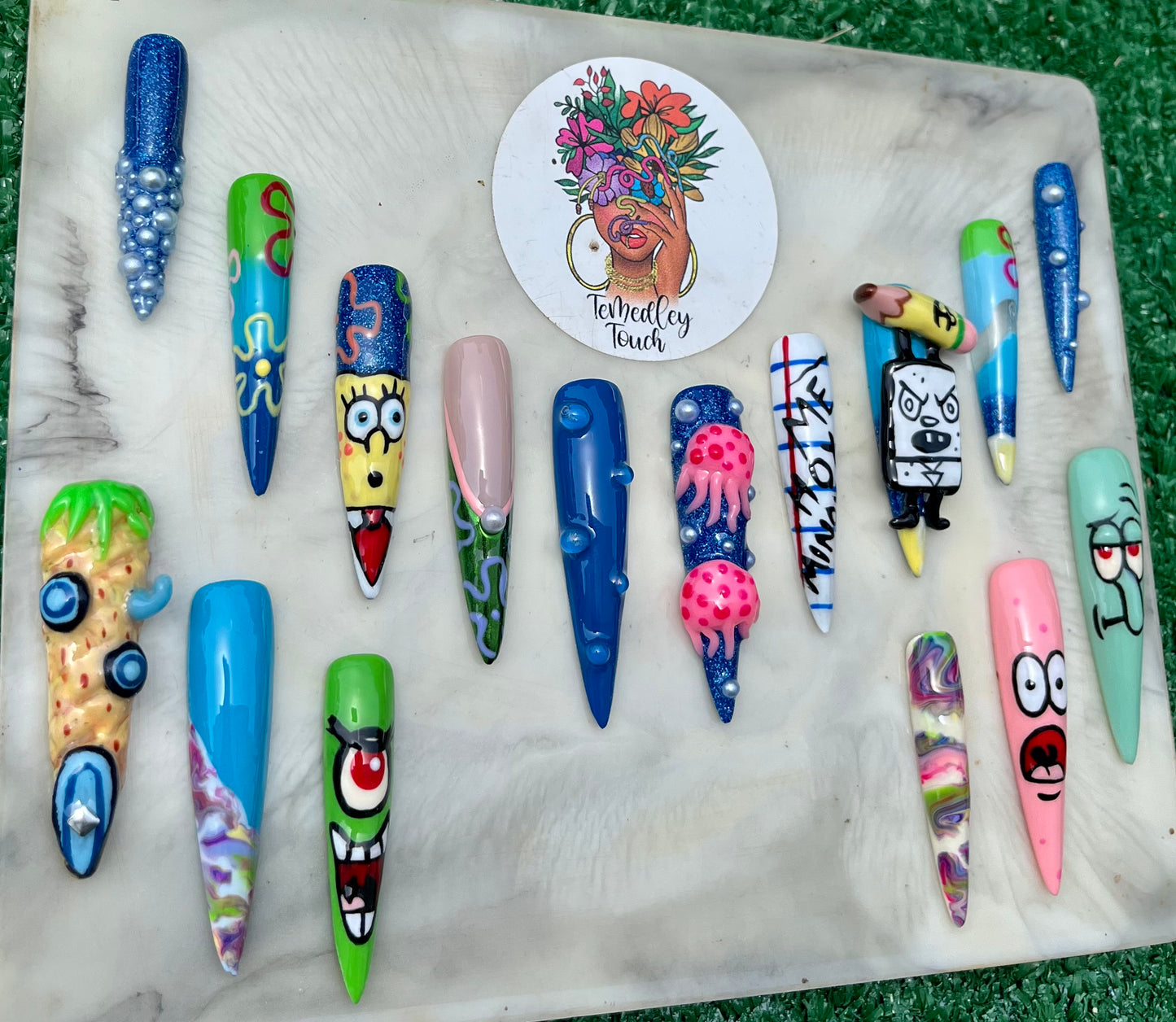 Doodle Bob press on nails