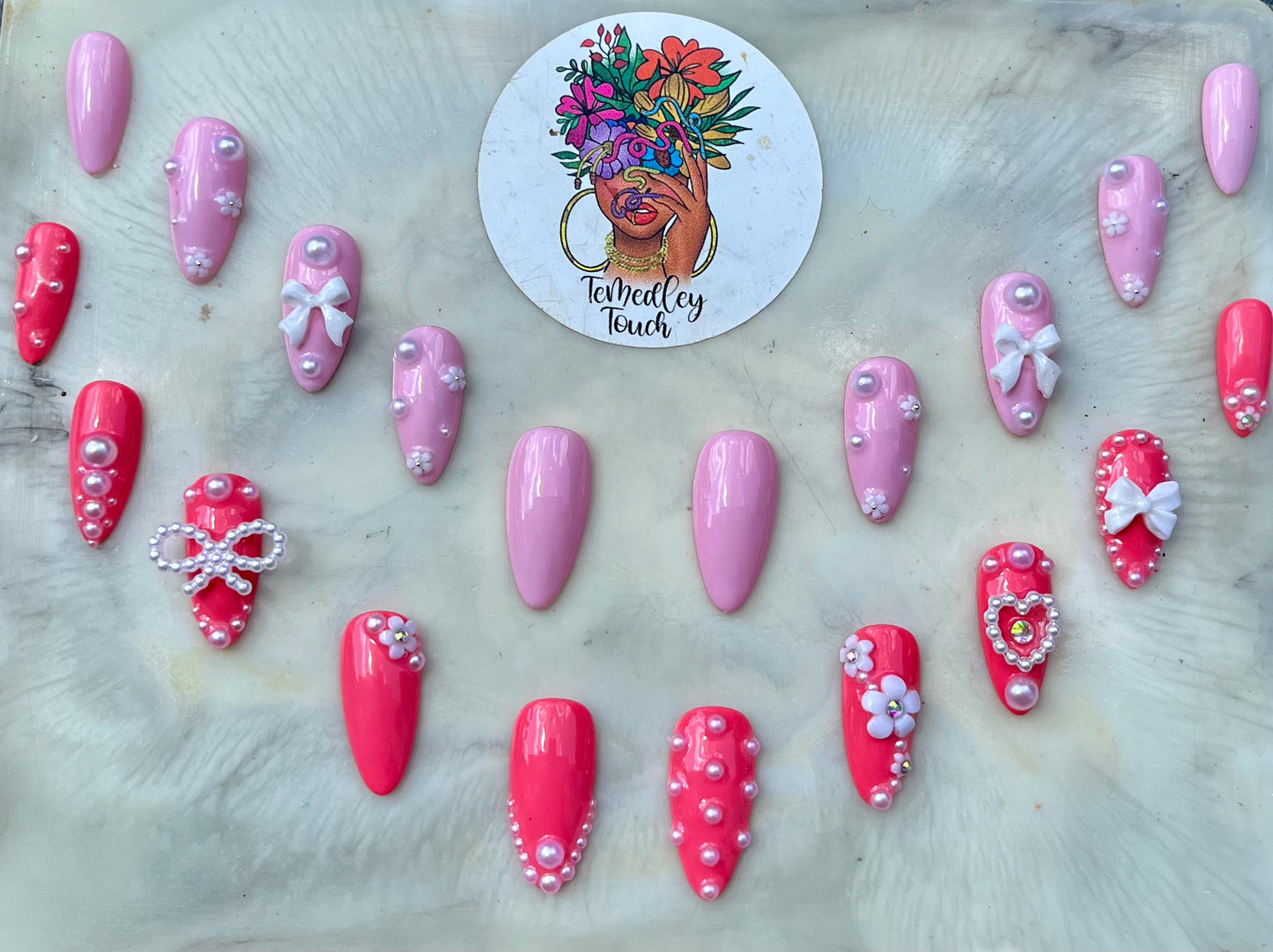 Pink pearl press on nails