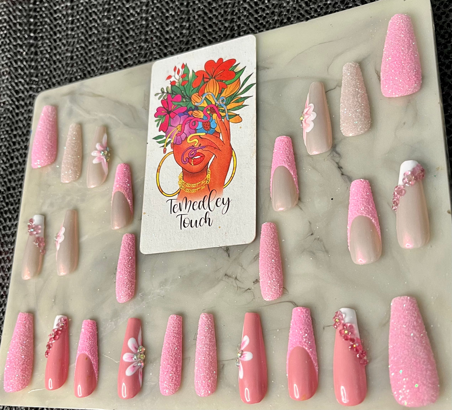 Pink flower press on nails