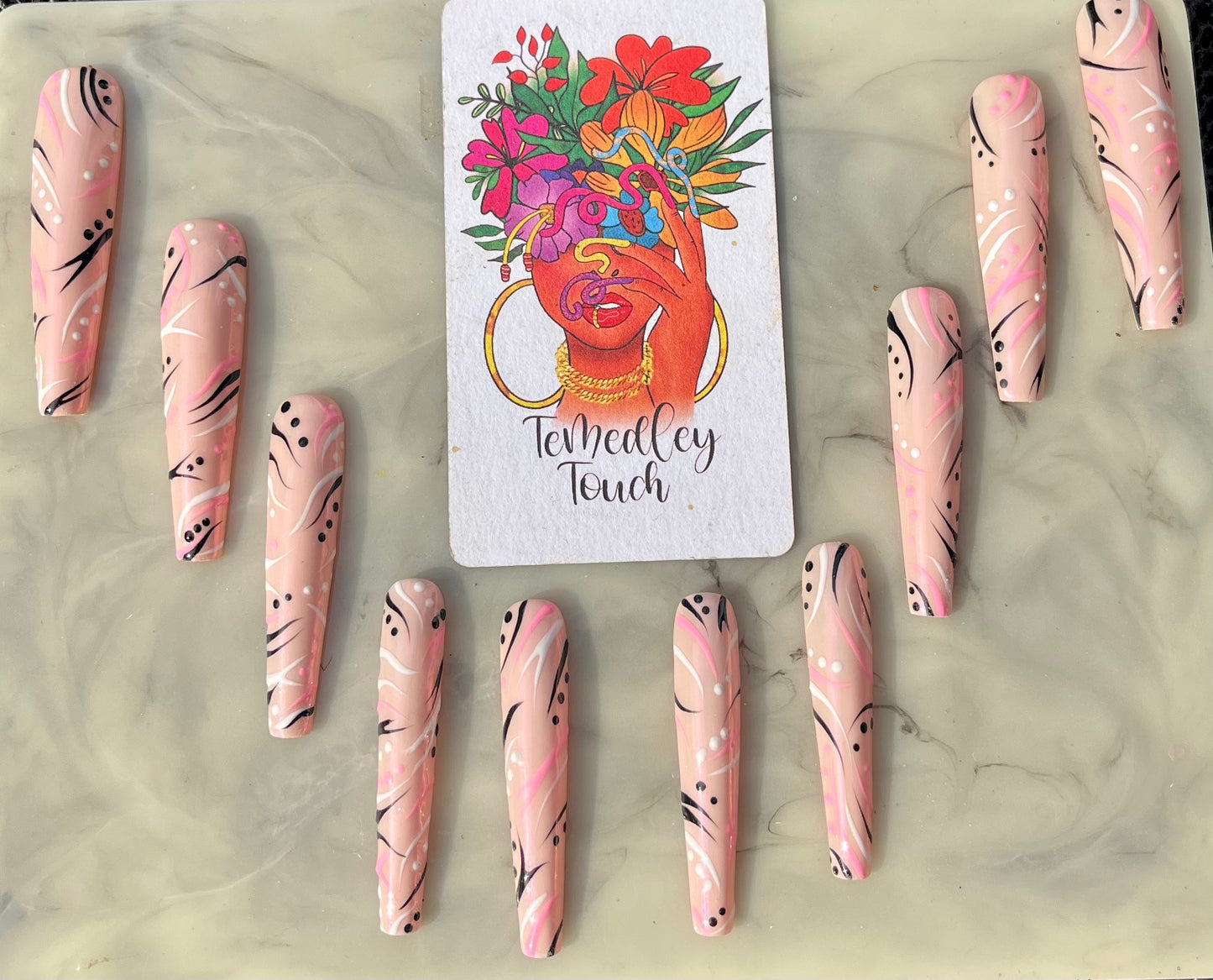 Light pink 90s press on nails