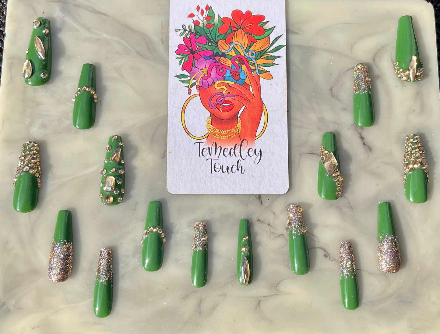 Emerald bling press on nails