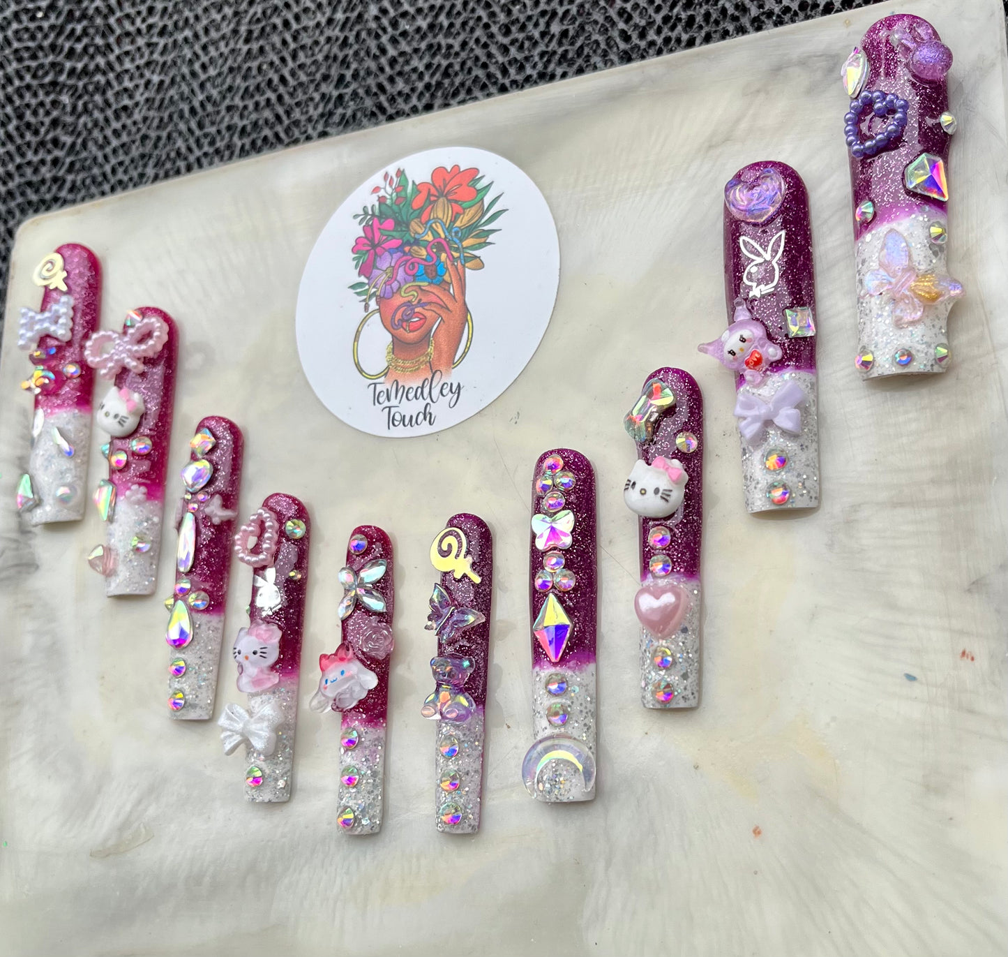 Hello kitty glitter Junk nails