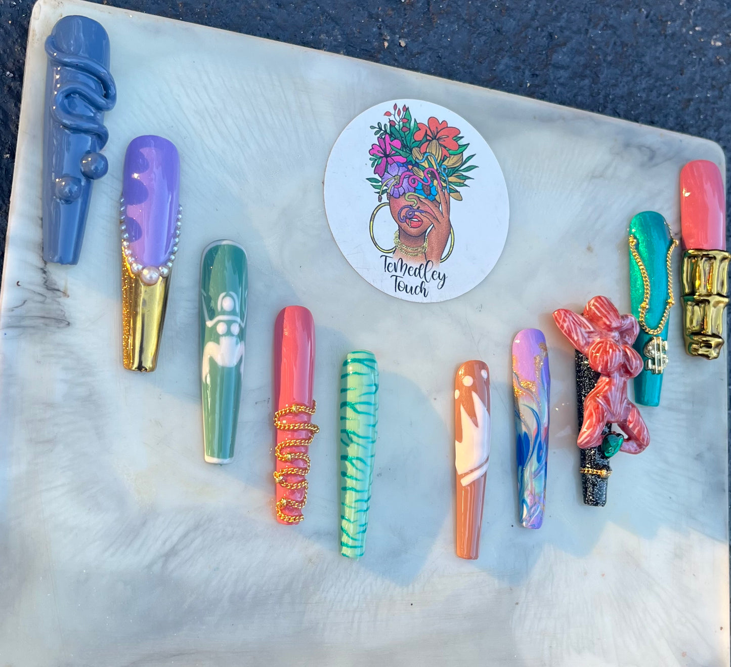 Love Goddess Press on nails