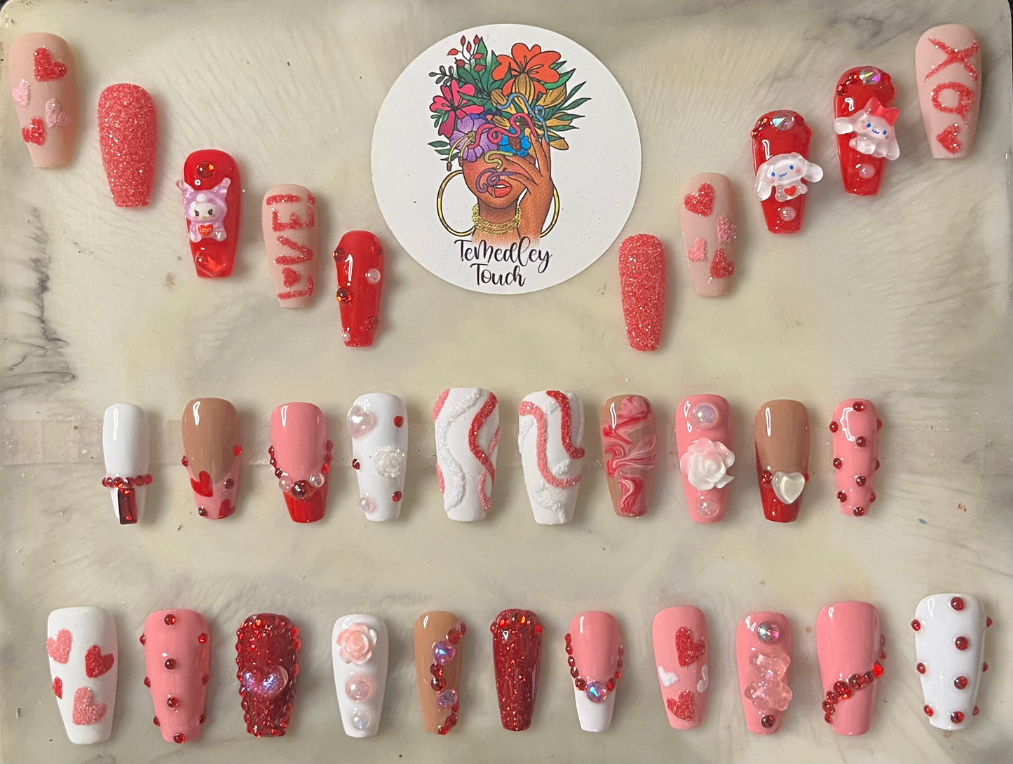Pink Valentine’s Day press on nails