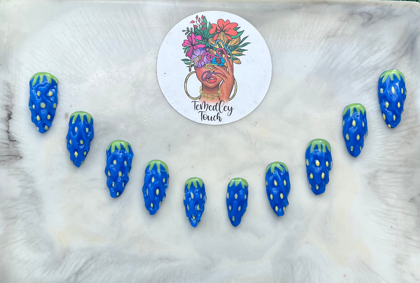 Strawberry Press on nails