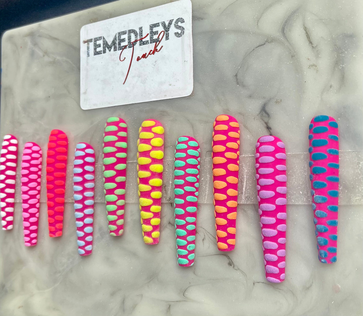 Colorful reptile press on nails