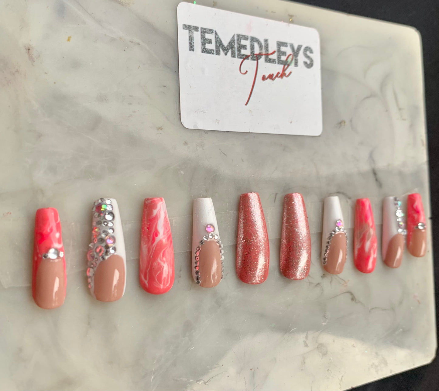 Pink freestyle press on nails