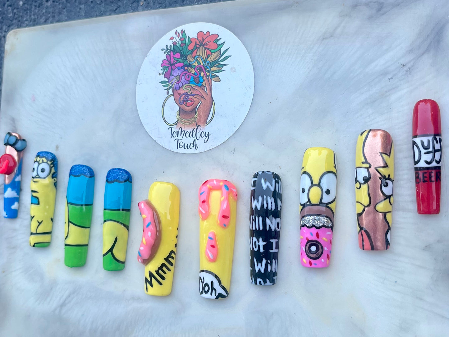 The Simpsons Marge press on nails