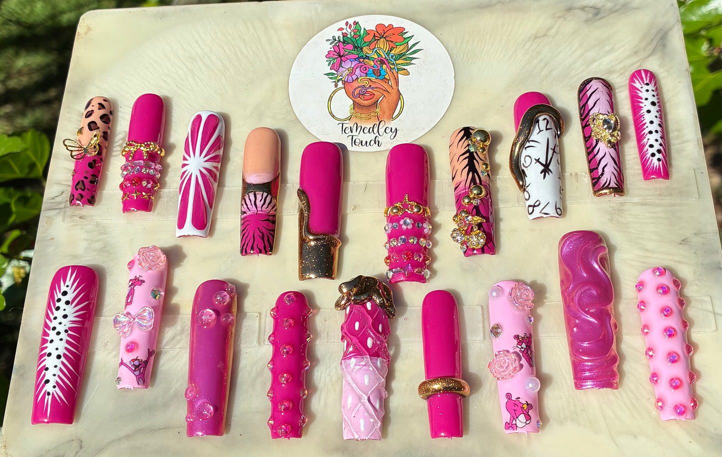 Pink Grapefruit Nails