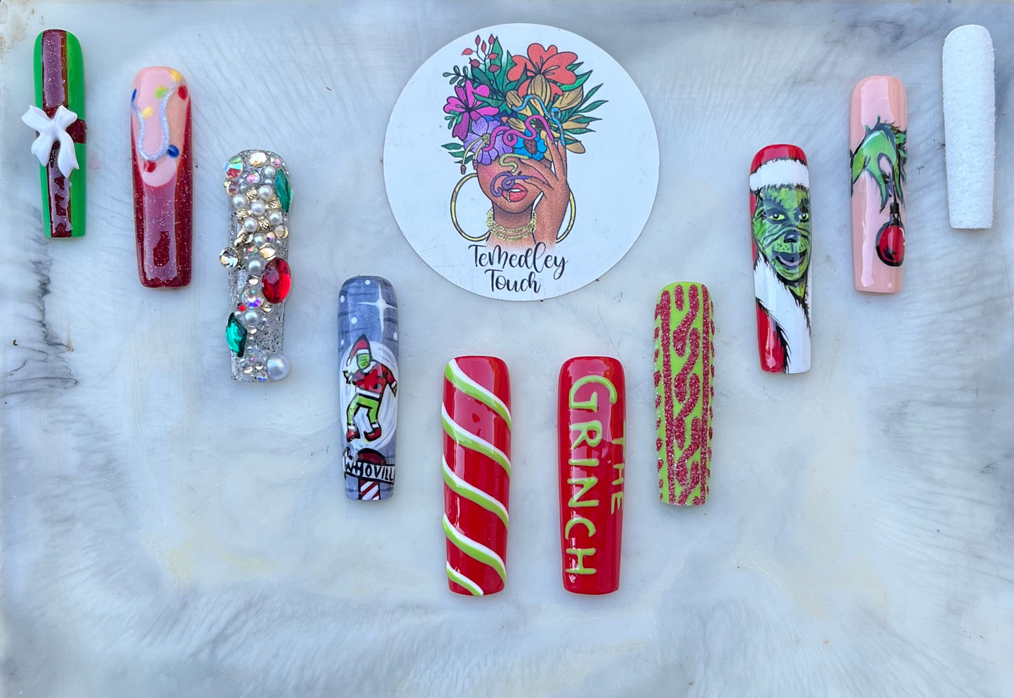 The Grinch Movie Press on nails