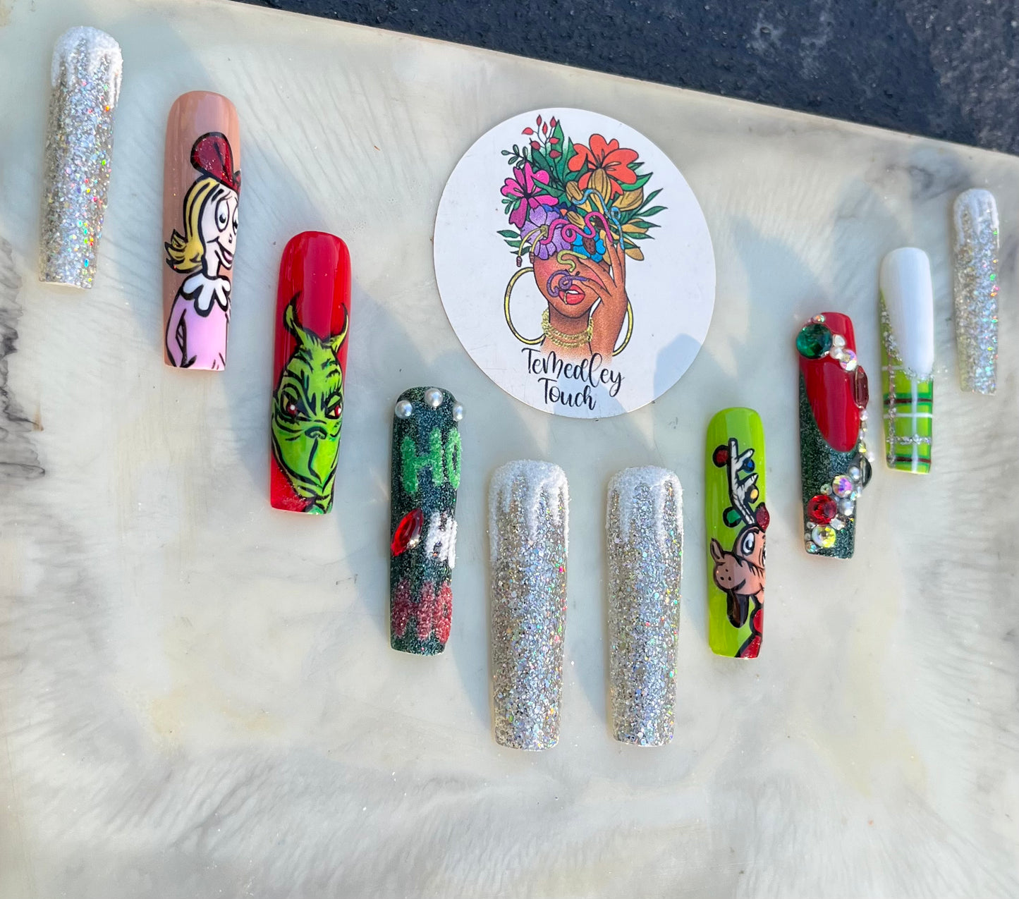 The Grinch (1966) press on nails