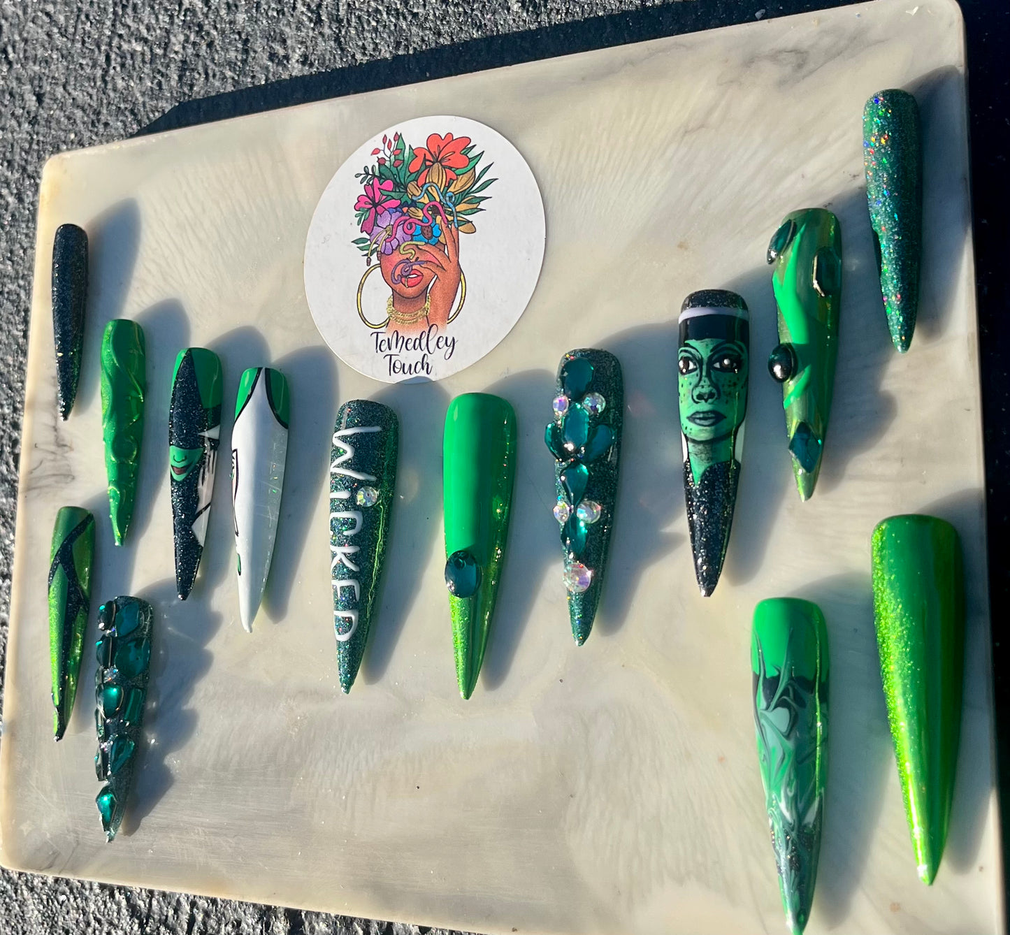 Wicked (Elphaba) Press on nails