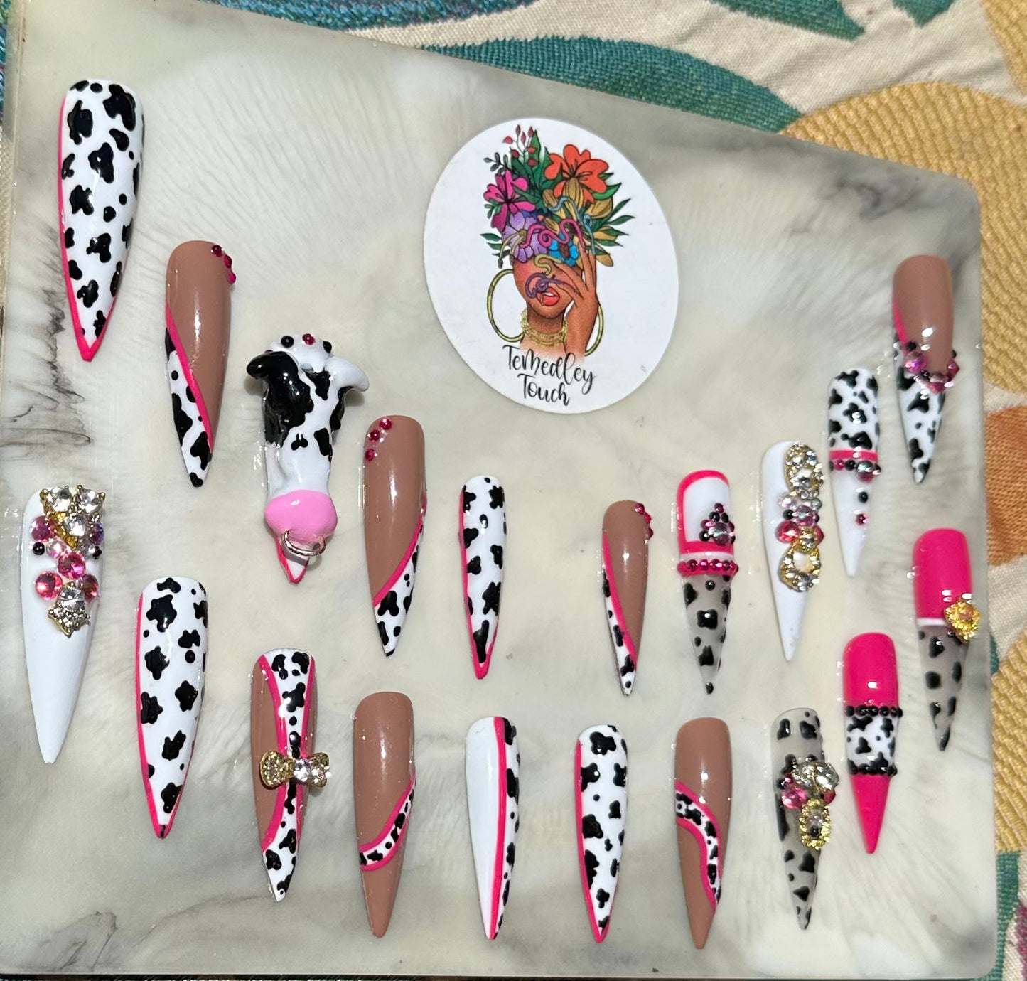 Cow print glam press on nail