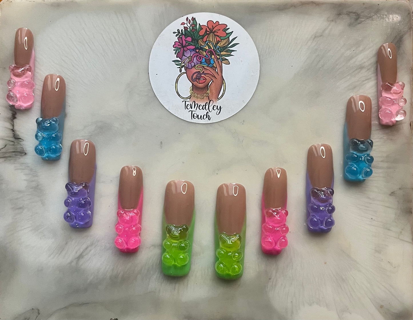 Glow Gummy Bear press on nails