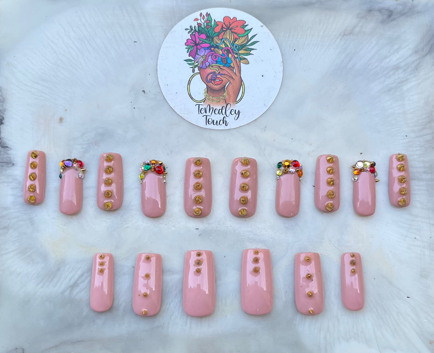 Short spiked press on nails