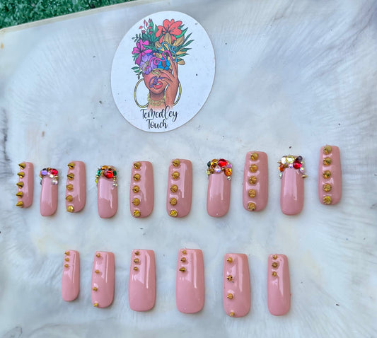 Short spiked press on nails