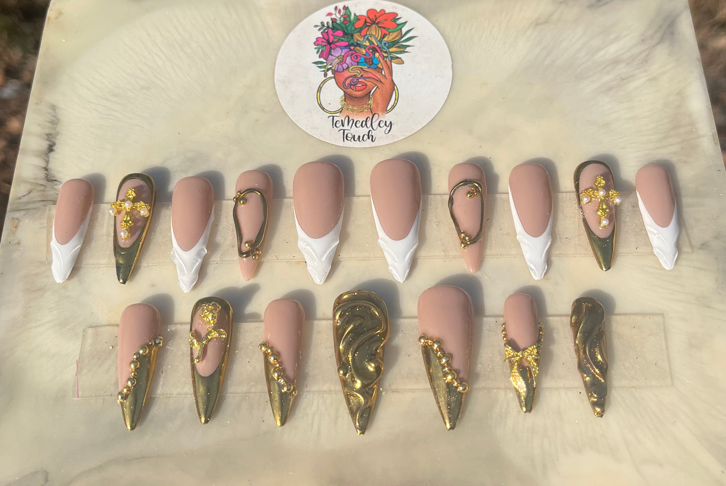 White&Gold Chrome French Tip Nails