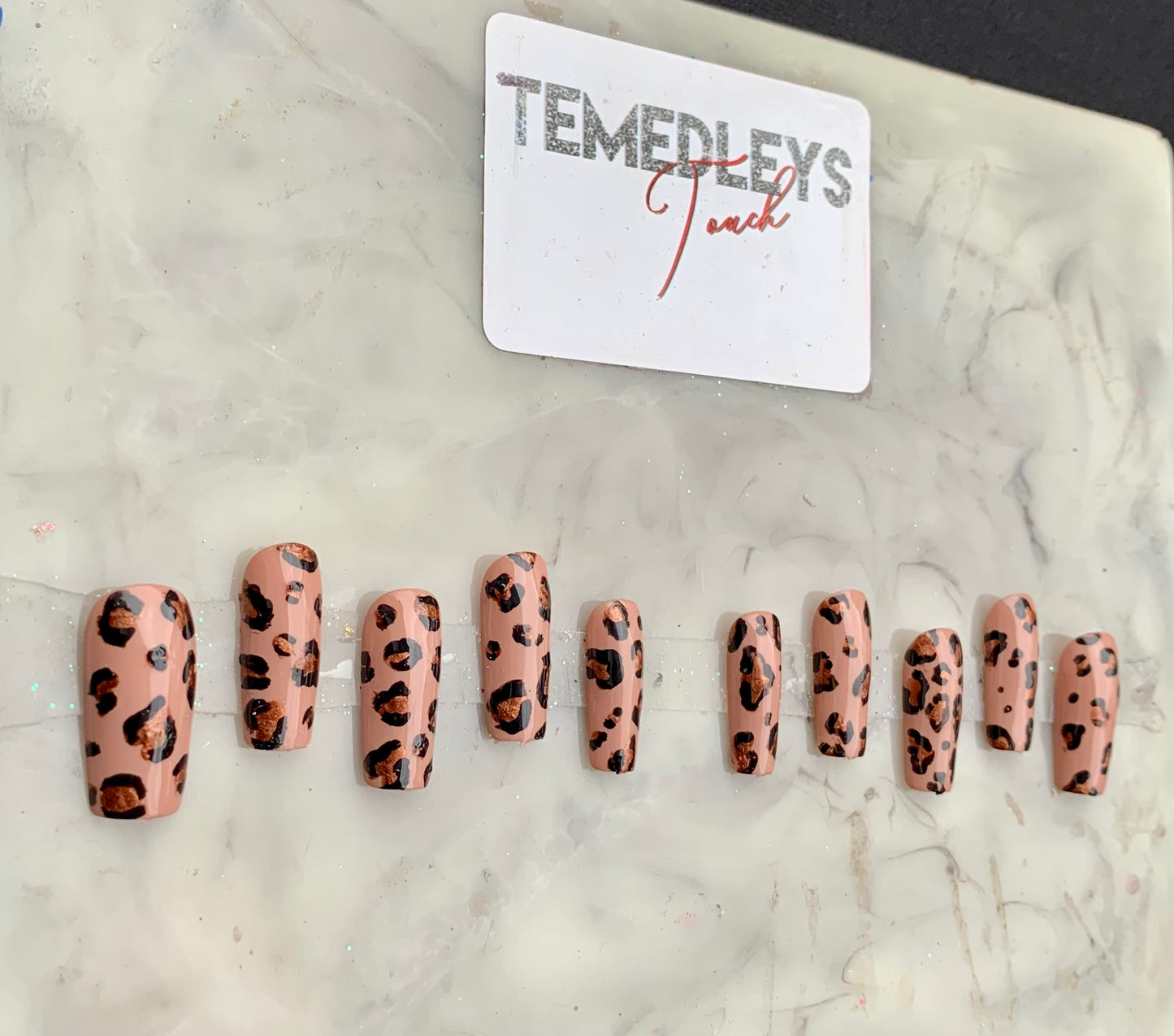 Leopard press on nails