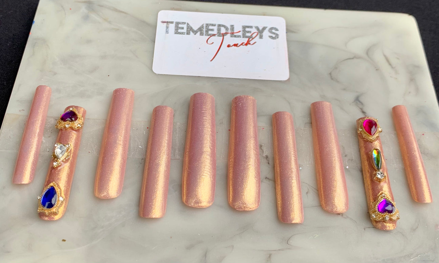 Golden charm press on nails