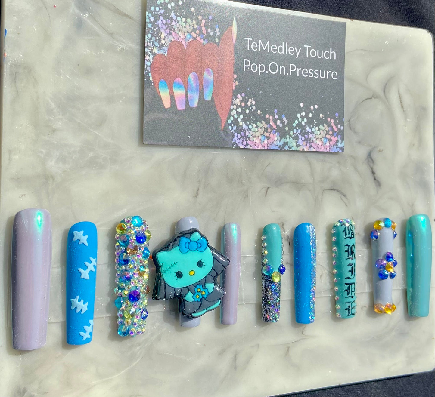 Hello kitty bride press on nails