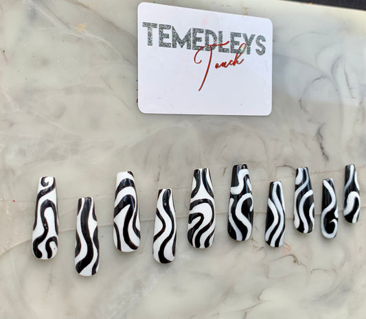 Black and white swirl press on nails