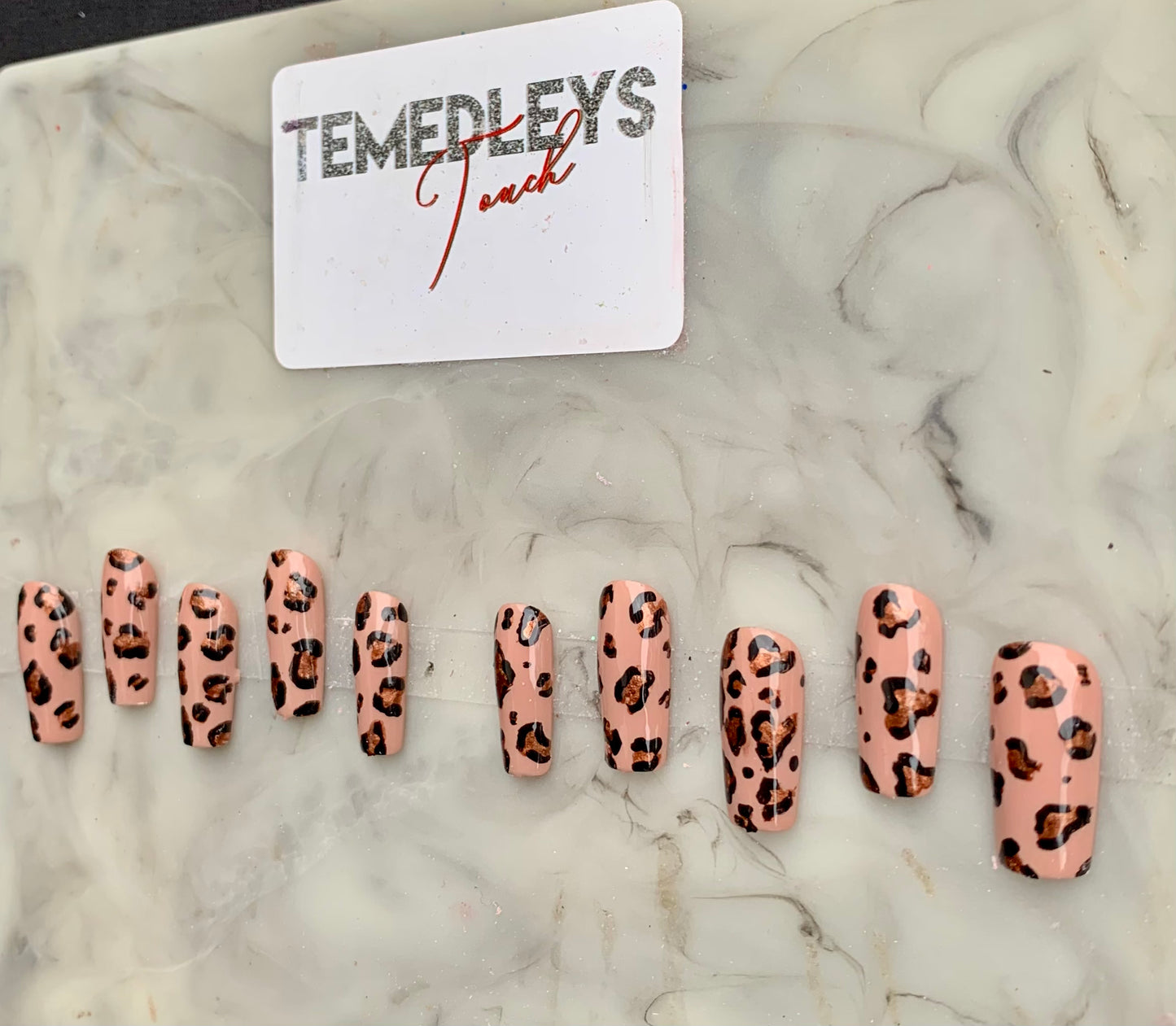 Leopard press on nails