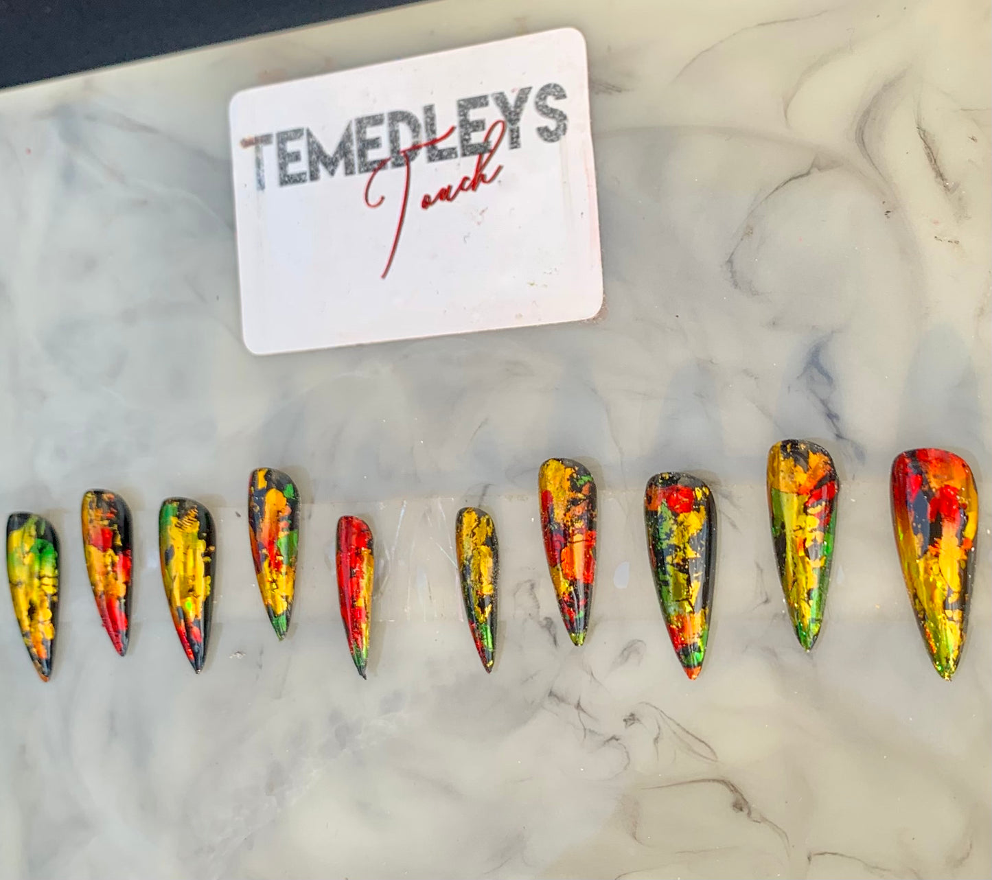 Reggae press on nails