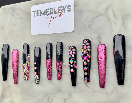 Hot pink & black press on nails