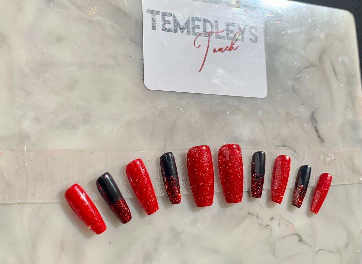 Red and Black press on nails